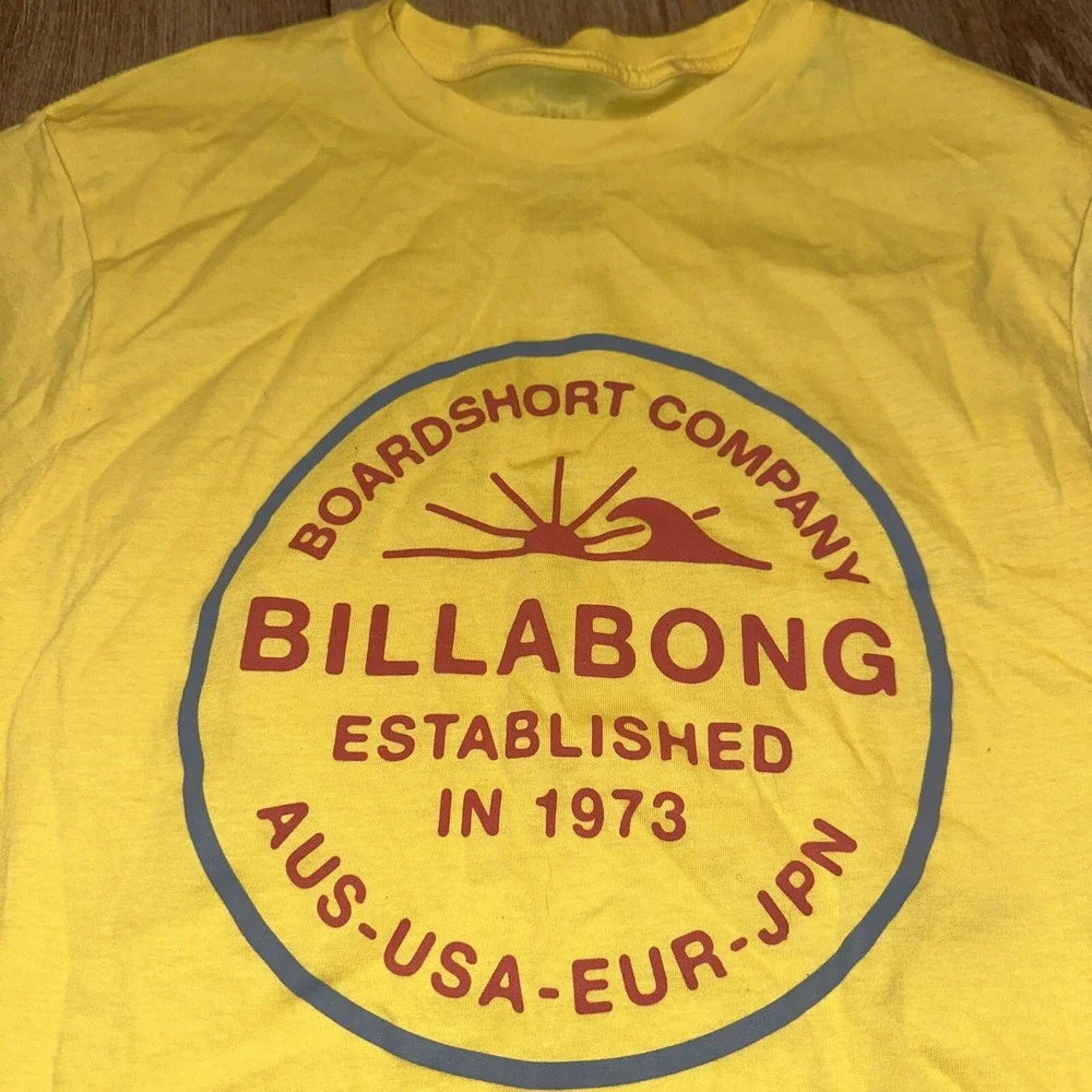 Billabong T Shirt Adult Small Yellow Short Sleeve Premium Tee Mens S Surf NWOT - Picture 2 of 6